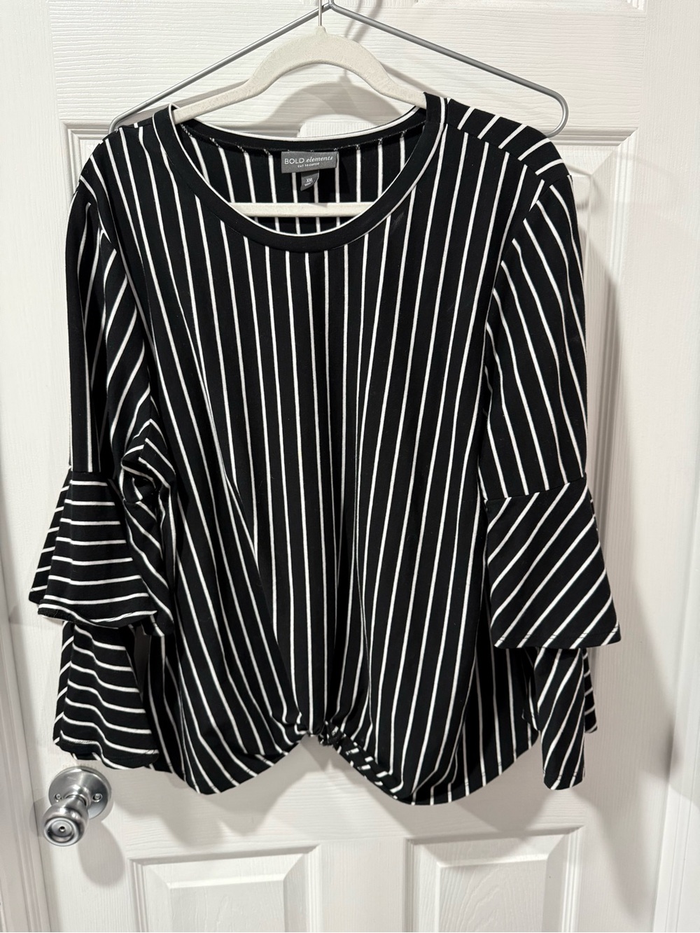 BOLD elements Black & White Vertical Stripe Ruffle Sleeve Top